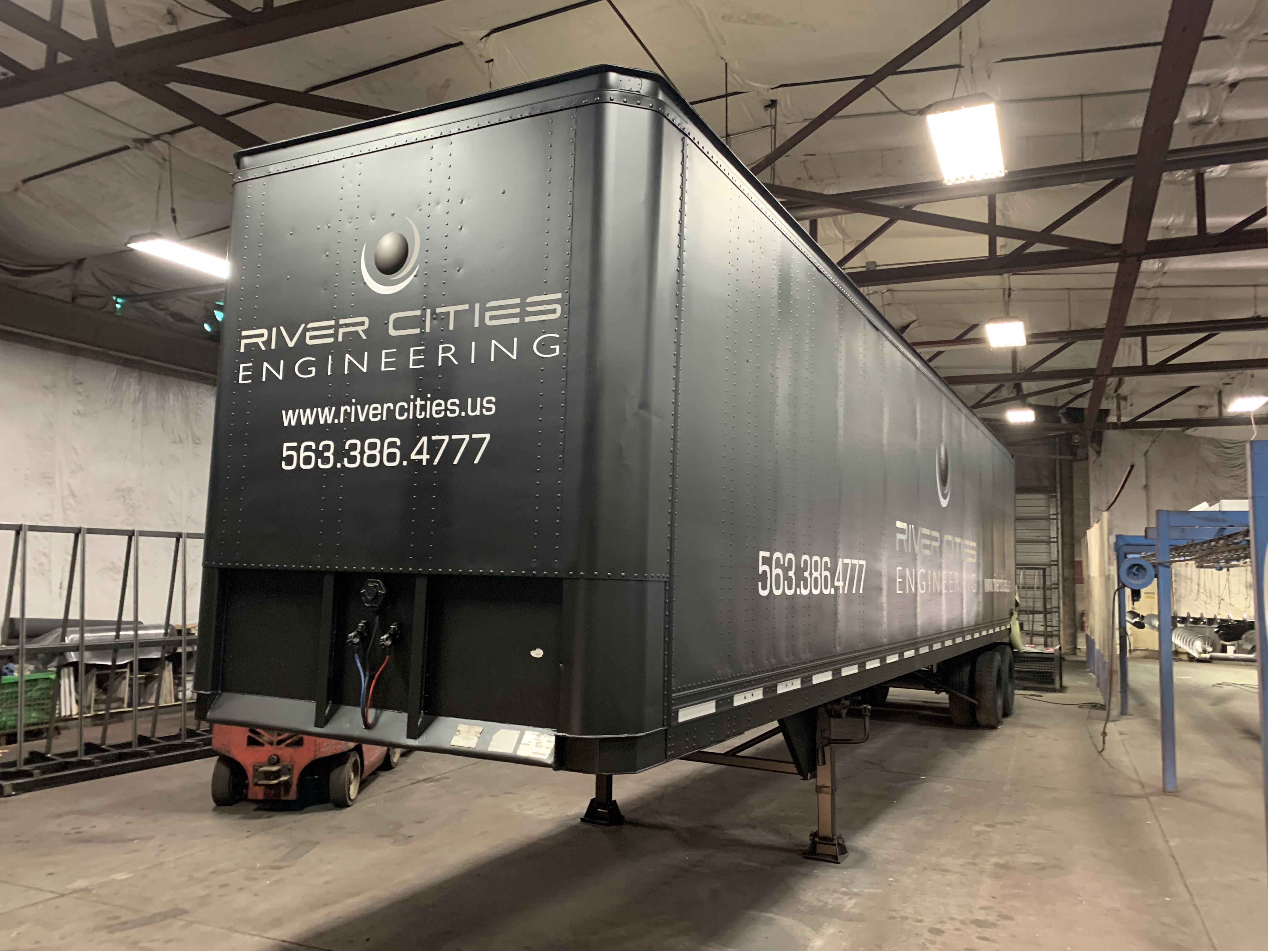 semi truck trailer restoration legacy companies